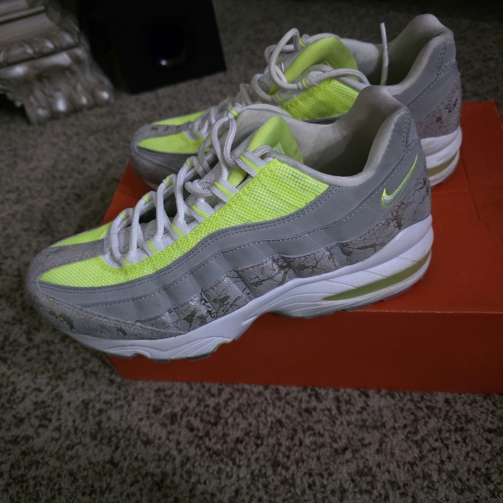 Nike Air Max 95 Neon Green and Gray Sneakers